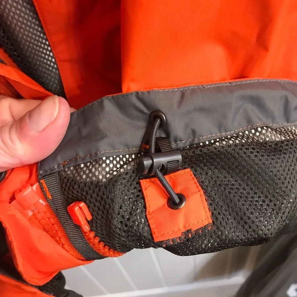 🌧THE NORTH FACE HYVENT Rain Jacket